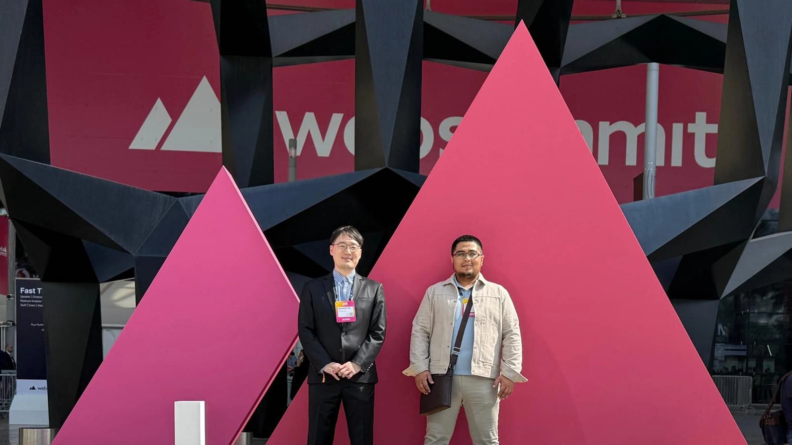 HumbleBeeAI Expands to Qatar with the Launch of Venture Studio LLC
